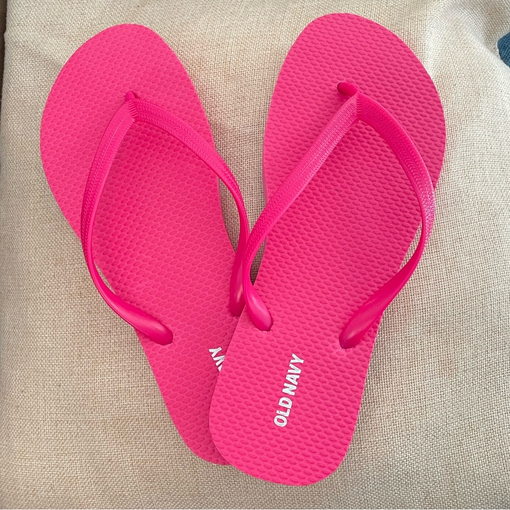 New Pink Old Navy Flip Flops